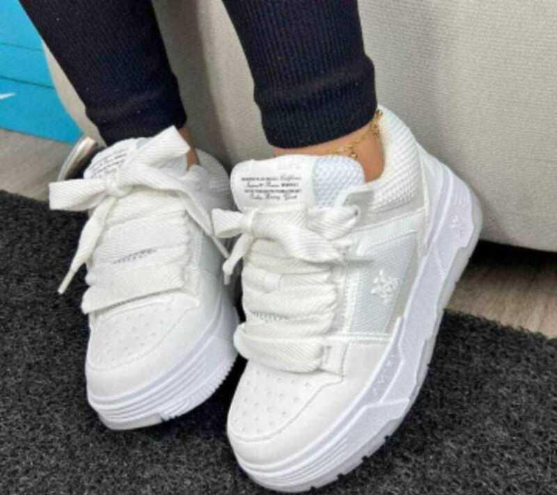 AMIRI-TODO BLANCO-TALLA 35 be970e37-d3ed-4987-a0da-f8b686bfb190